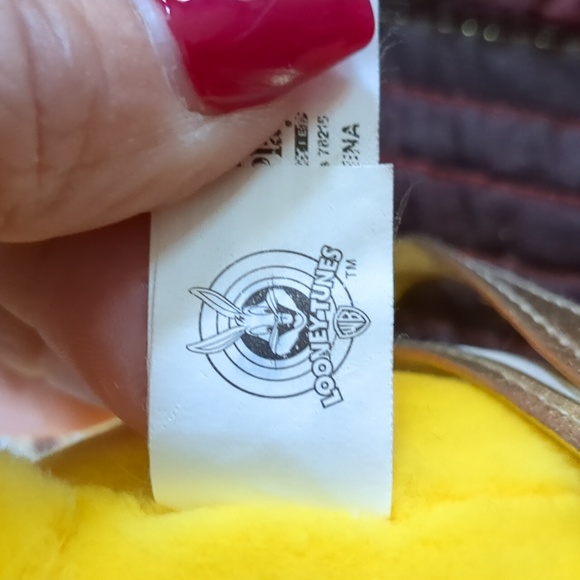 Vintage LOONEY TUNES* talking TWEETY BIRD plush works 4 AA batteries incl. - Picture 9 of 12